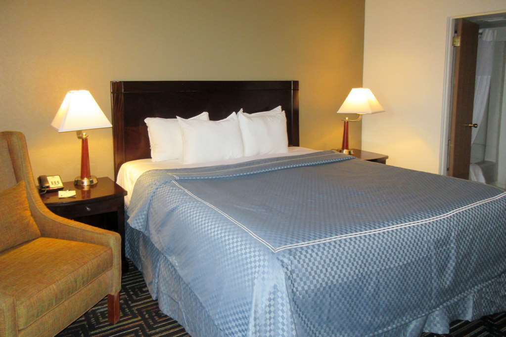 Inn At The Highland Denver Downtown Room photo